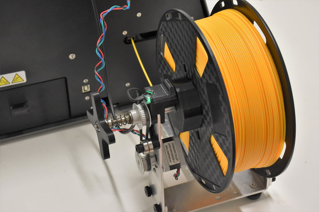 make perfect spools of 3D printing filament, PLA filament, ABS filament, PETg filament, nylon filament.